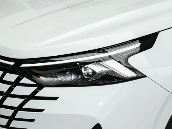 2026 Jetta VS8, белый - вид 5