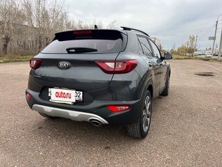 2018 Kia Stonic I, серый, 1850000 рублей, вид 5