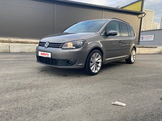2011 Volkswagen Touran I Рестайлинг 2, серый, 689999 рублей, вид 1