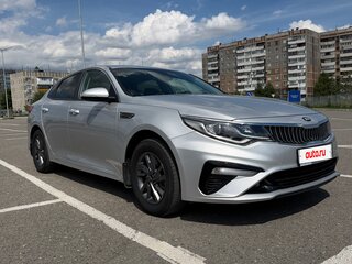 2018 Kia Optima IV Рестайлинг, серебристый, 1950000 рублей, вид 1