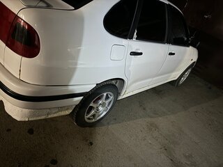 1996 Volkswagen Polo III, белый, 119000 рублей, вид 4