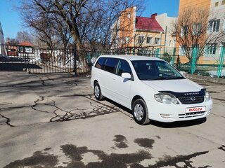 2003 Toyota Corolla Fielder IX (E120, E130), белый, 640000 рублей, вид 3