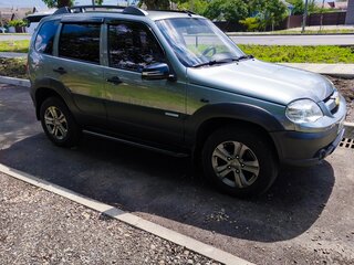 2010 Chevrolet Niva I Рестайлинг, серый, 660000 рублей, вид 3