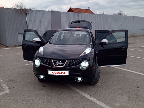 2011 Nissan Juke I, чёрный, 850000 рублей
