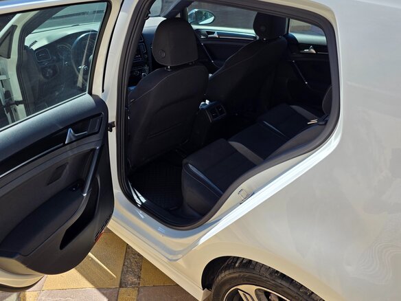 2014 Volkswagen Golf R VII, белый, 2998000 рублей - вид 22