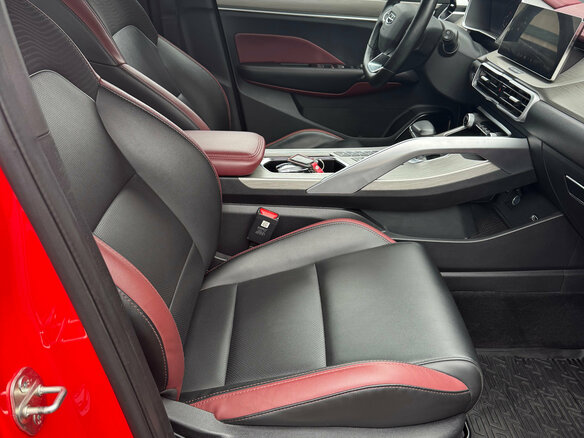 2023 Geely Coolray I, красный, 1935000 рублей - вид 22