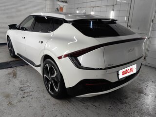 2022 Kia EV6 Long Range I, белый, 3900000 рублей, вид 4