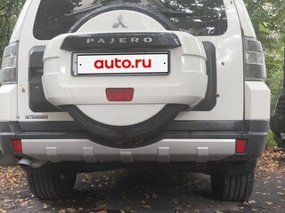 2007 Mitsubishi Pajero IV, белый, 1999999 рублей, вид 3