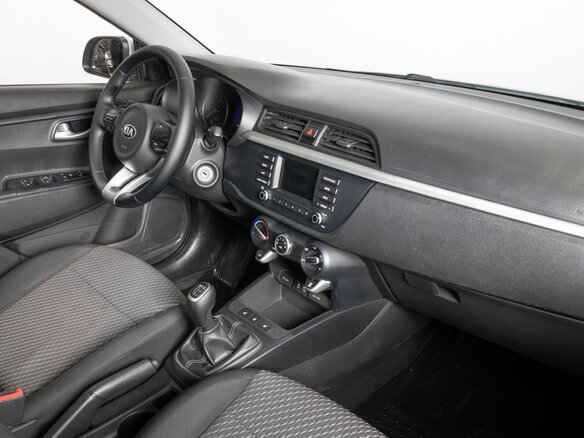 2017 Kia Rio IV, серебристый - вид 6