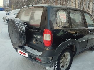 2010 Chevrolet Niva I Рестайлинг, чёрный, 180000 рублей, вид 3