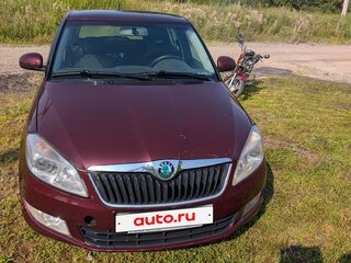 2012 Skoda Fabia II Рестайлинг, красный, 300000 рублей, вид 2