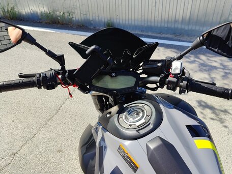 2016 Yamaha MT-07 (FZ-07), серебристый, 600000 рублей, вид 5