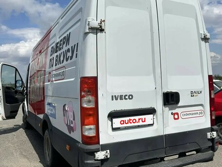 2010 Iveco Daily, белый, 1000000 рублей, вид 5