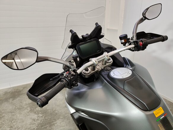 2021 Ducati Multistrada V4, серый - вид 3