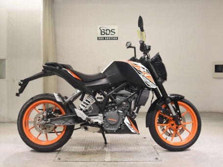 2013 KTM 125 Duke, белый, 255000 рублей, вид 4