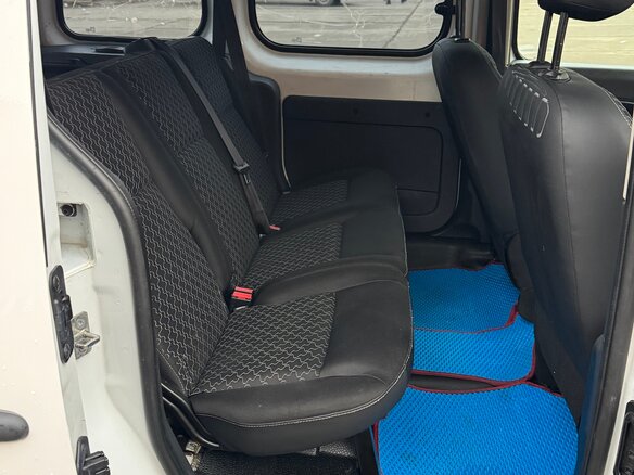 2014 Renault Kangoo II Рестайлинг, белый, 790000 рублей - вид 9