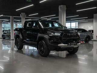 2026 Toyota Hilux VIII Рестайлинг 2, чёрный, 7700000 рублей, вид 2
