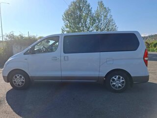 2011 Hyundai H-1 II, белый, 1330000 рублей, вид 4