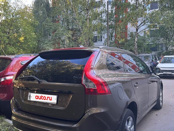 2014 Volvo XC60 I Рестайлинг, коричневый, 2050000 рублей - вид 2