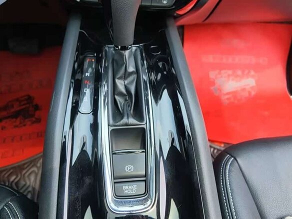 2022 Honda Vezel I Рестайлинг, белый, 1399000 рублей - вид 13