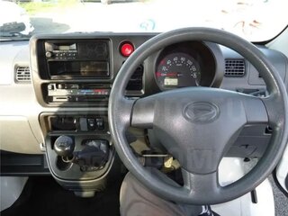 2015 Daihatsu Hijet X, белый, 640000 рублей, вид 4