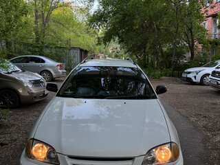 2001 Toyota Caldina II Рестайлинг, белый, 582000 рублей, вид 1