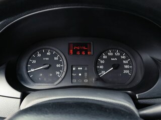 2009 Renault Logan I, красный, 315000 рублей, вид 2