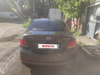 2015 Hyundai Solaris I Рестайлинг, коричневый, 600000 рублей, вид 2