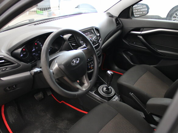 2017 Lada (ВАЗ) Vesta I, серый, 693000 рублей - вид 4