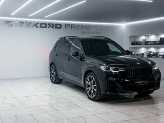 2021 BMW X7 M50d I (G07), чёрный, 8250000 рублей, вид 2