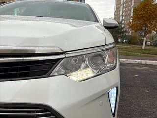 2015 Toyota Camry VII (XV50) Рестайлинг, белый, 1750000 рублей, вид 2