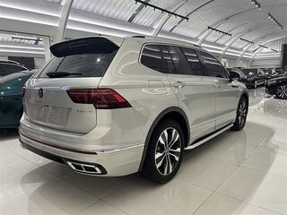2023 Volkswagen Tiguan L II Рестайлинг (China Market), серый, 2480000 рублей, вид 4