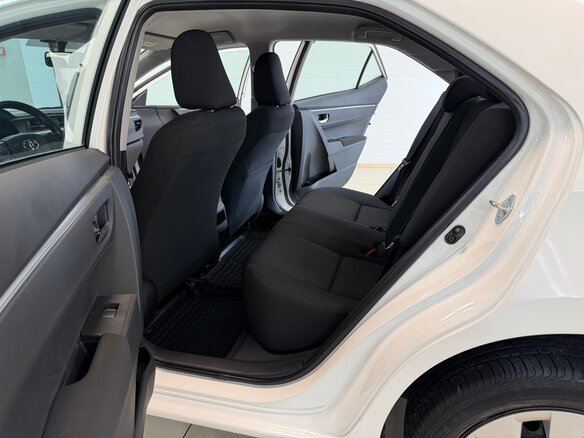 2013 Toyota Corolla XI (E160, E170, E180), белый - вид 14