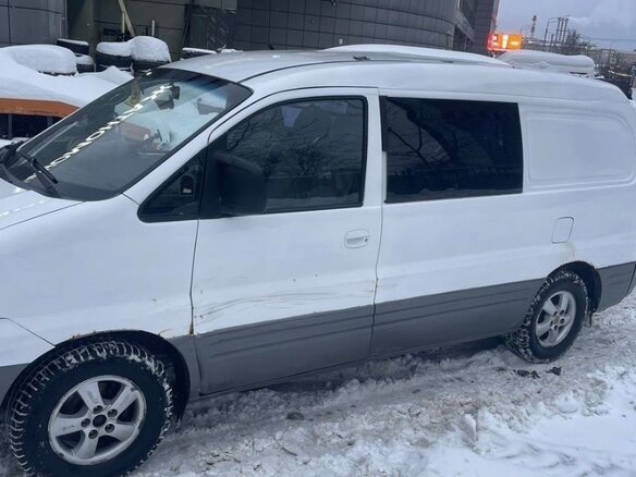 2007 Hyundai Starex, белый, 400000 рублей - вид 1