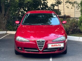 2006 Alfa Romeo 147 I Рестайлинг, красный, 800000 рублей, вид 3