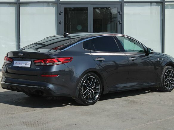 2018 Kia Optima IV Рестайлинг, серый, 1975000 рублей - вид 4