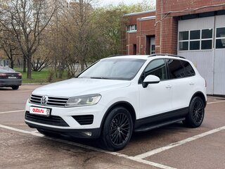 2015 Volkswagen Touareg II Рестайлинг, белый, 2600000 рублей, вид 2