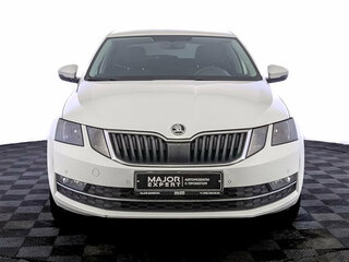 2019 Skoda Octavia III (A7) Рестайлинг, белый, 1873500 рублей, вид 2