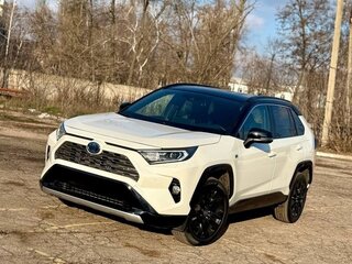 2020 Toyota RAV4 V (XA50), белый, 3500000 рублей, вид 1