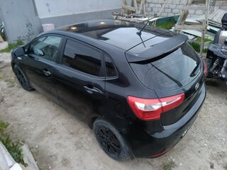 2013 Kia Rio III, чёрный, 690000 рублей, вид 4