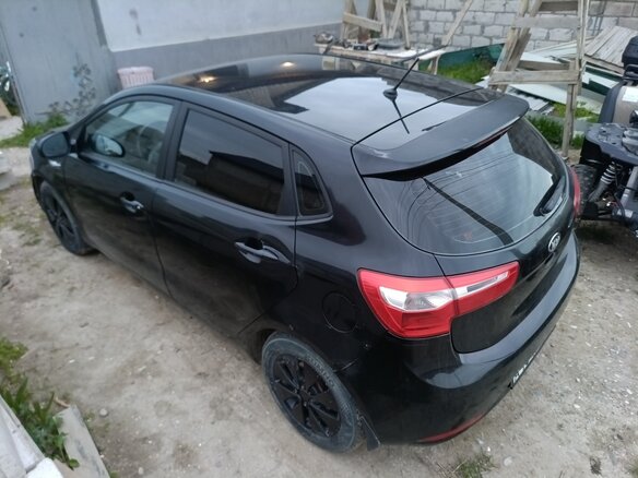 2013 Kia Rio III, чёрный, 690000 рублей - вид 3