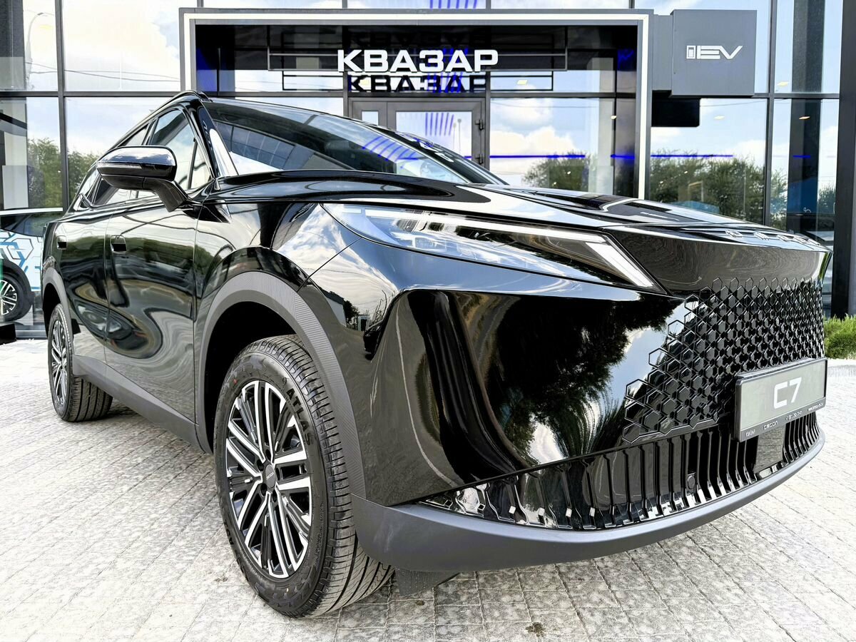 Открыть фотографии: Omoda C7