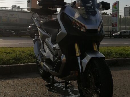 2017 Honda X-ADV, серебристый, 1070000 рублей, вид 1