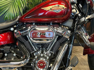 2023 Harley-Davidson Fat Boy, красный, 3550000 рублей, вид 2