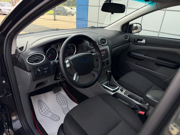 2011 Ford Focus II Рестайлинг, чёрный, 650000 рублей - вид 10