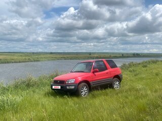 1999 Toyota RAV4 I (XA10), красный, 650000 рублей, вид 5