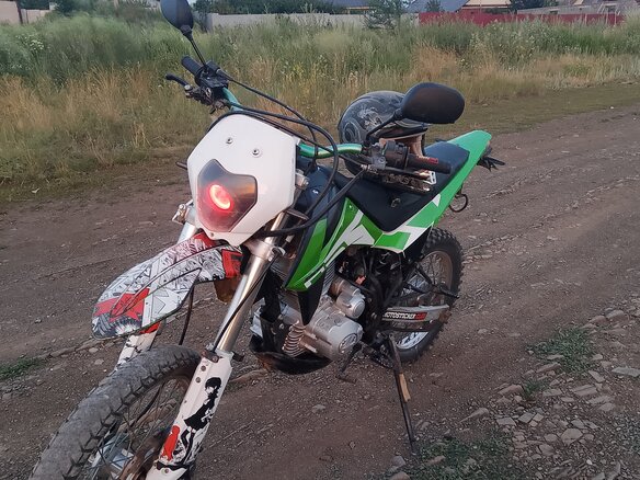 2018 Racer Enduro, зелёный, 75000 рублей