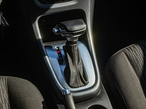 2013 Opel Astra J Рестайлинг, красный, 700000 рублей - вид 22