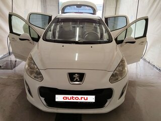 2012 Peugeot 308 I Рестайлинг, белый, 690000 рублей, вид 1
