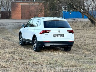 2020 Volkswagen Tiguan Allspace II, белый, 2750000 рублей, вид 4